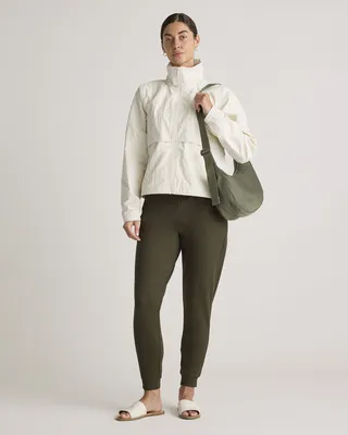 Quince Quince | Women's Revive Nylon Crescent Shoulder Bag in Olive — Women Autumn green Hand Bags