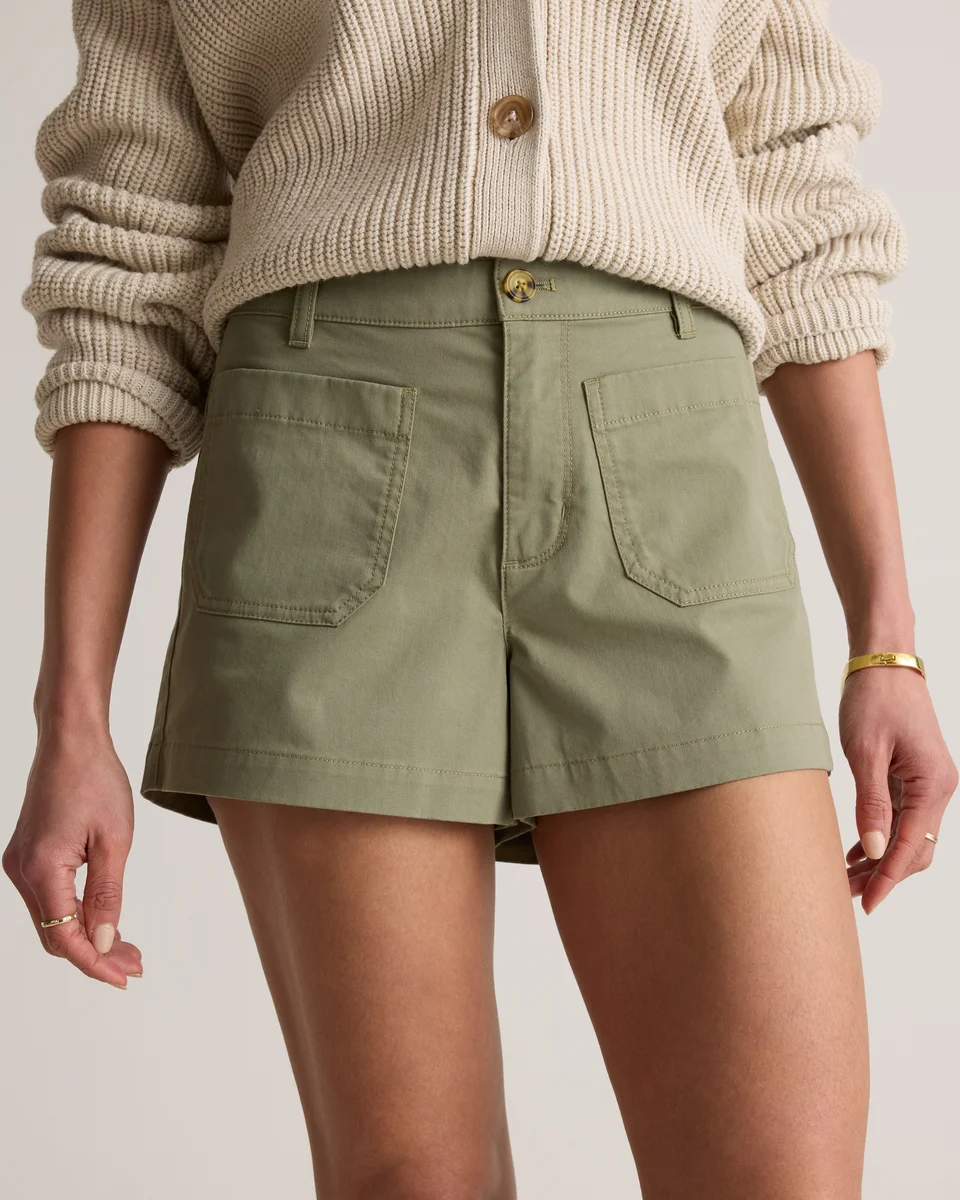 Quince Quince | Women's Stretch Cotton Chino Patch Pocket Shorts in Olive — Women Autumn green Shorts