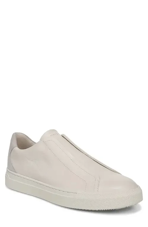 Vince Vince Lakewood Sneaker in Pebble White/horchata — Men Spring ivory Shoes