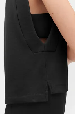 Cuyana Cropped Tank - Cappuccino / Extra in black — Winter black Tank Tops & Camis