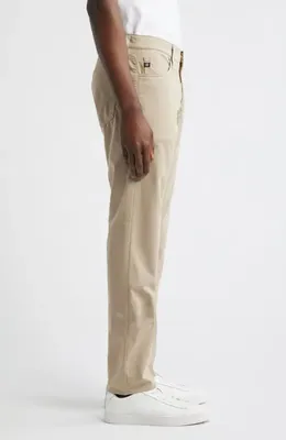 AG AG Tellis Airluxe™ Commuter Performance Sateen Slim Fit Pants in Desert Tan — Men Autumn beige Pants