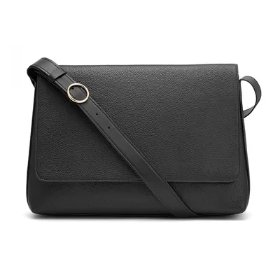 Cuyana Messenger Bag 13-inch in black — Winter black Hand Bags