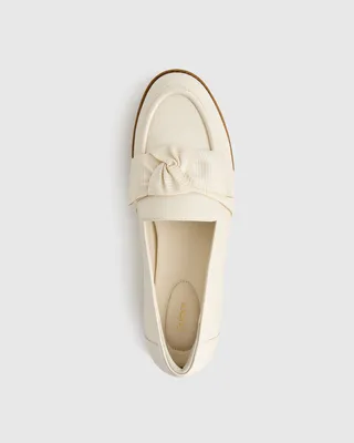 Quince Quince | Women's Italian Leather Bow Penny Loafer in Bone — Women Spring ivory Accessories