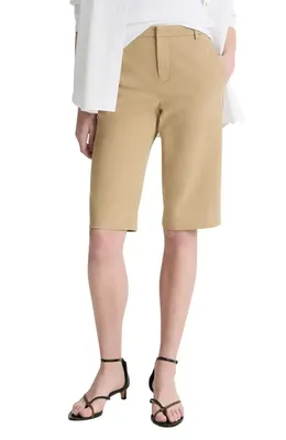 Vince Vince Avery Mid Rise Chino Shorts in Desert — Women Autumn beige Shorts